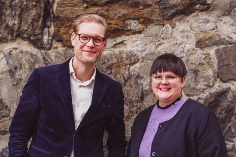 Fotografi på John Hultén och Emma Hult.